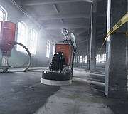 Шлифовальная машина Husqvarna PG 680 в работе
