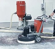 Шлифовальная машина Husqvarna PG 820 в работе