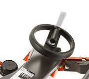 Ручка маховика нарезчика швов Husqvarna FS 400 LV складывается при транспортировке для избежания поломок